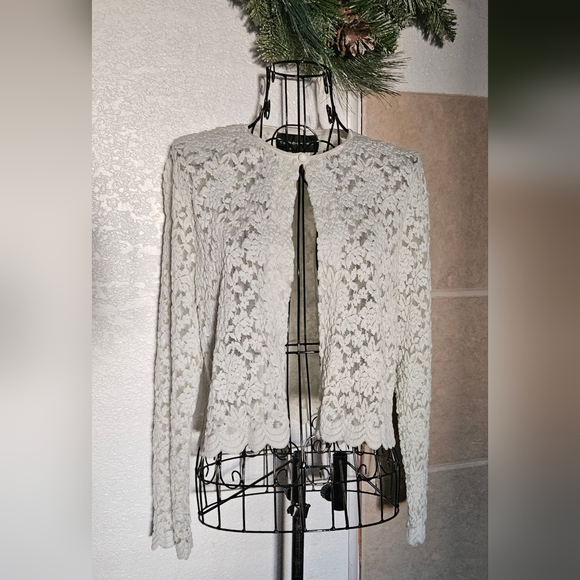 Connected Apparel Bolero - Picture 2 of 6